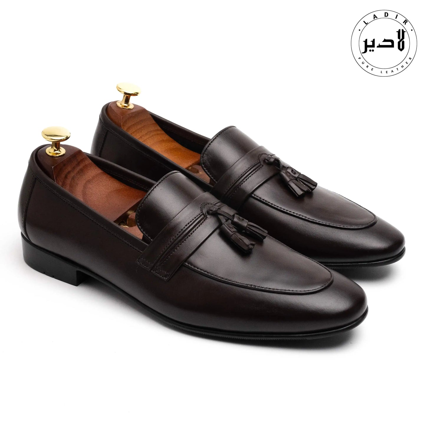 Overhead view of BRUNO BROWN leather shoes, displaying their timeless design and versatile appeal for formal settings.
